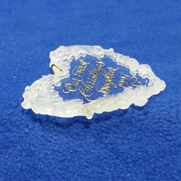 Hallmark Keepsake 1997 Our First Christmas Together Ornament Gold Crown In Box - Picture 3 of 10